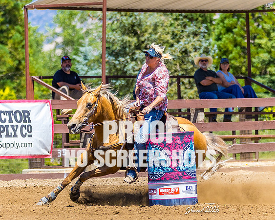 7Q1A0469